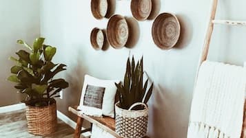 Habitación doble tradicional | 1 habitación, decoración personalizada, muebles diferentes y escritorio