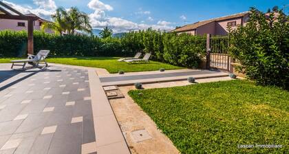 Villa Ricky, near the beach in full relaxation