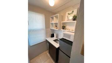 Microwave, coffee/tea maker