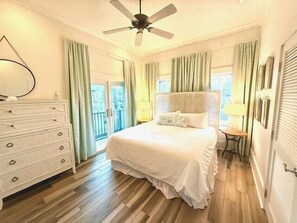 4 habitaciones, tabla de planchar con plancha, wifi y ropa de cama 