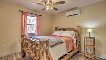 2 bedrooms, internet, bed sheets