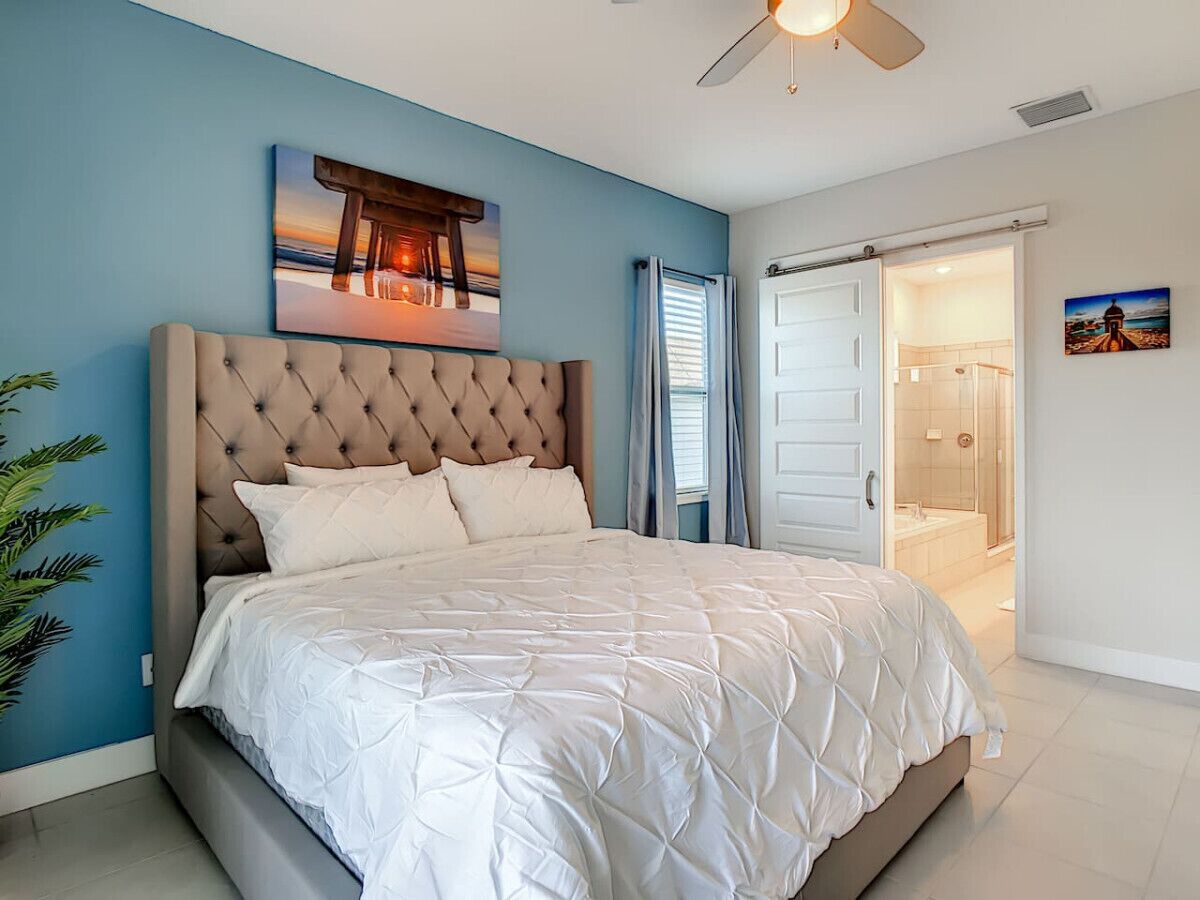 3 bedrooms, desk, iron/ironing board, WiFi