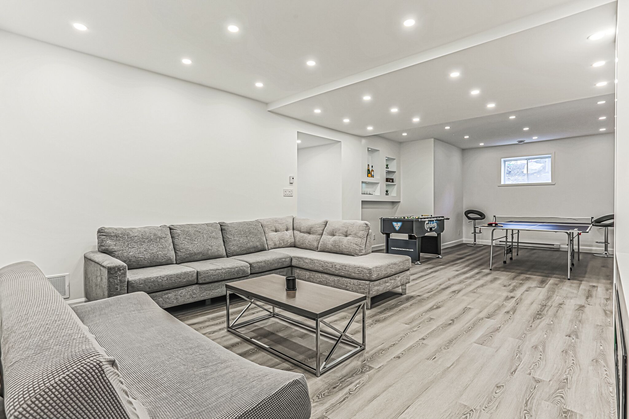 Smart TV, chimenea y tenis de mesa 