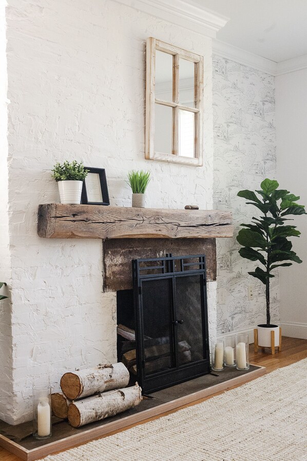 Interior - 200-year-old farmhouse is fitted with all the comforts of 21st Century living... (East Windsor)