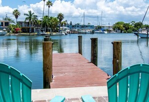 Marina - Luxury Suite| Beach| Fishing| Dock Music (Madeira Beach)