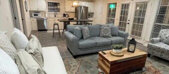 The cottage on Savannah Lane