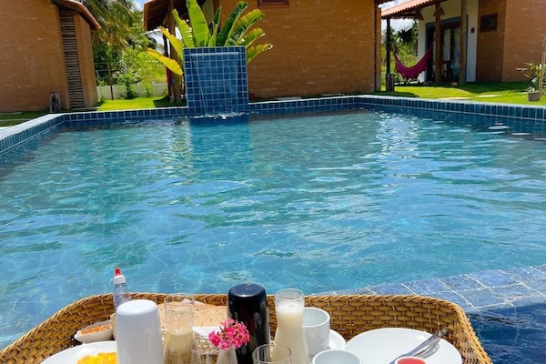 Café da manhã feito na hora grátis todos os dias