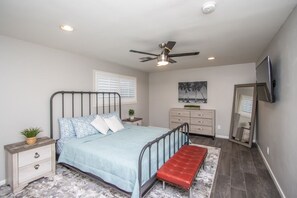 3 Schlafzimmer, Bügeleisen/Bügelbrett, Reisekinderbett, WLAN