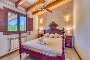 3 bedrooms, free WiFi, bed sheets