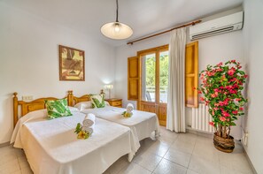 4 chambres, fer et planche Ă repasser, Wi-Fi gratuit, draps fournis