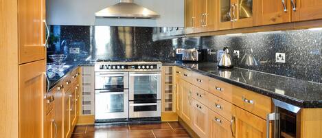 Dishwasher, highchair