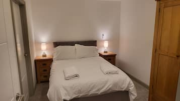 Apartment | 1 bedroom, iron/ironing board, free WiFi, bed sheets