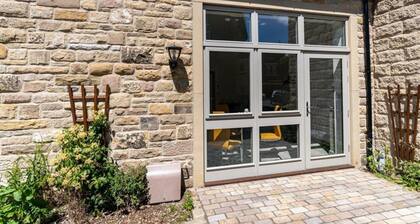 Impeccable 1-bed Apartment in Buxton Town Center