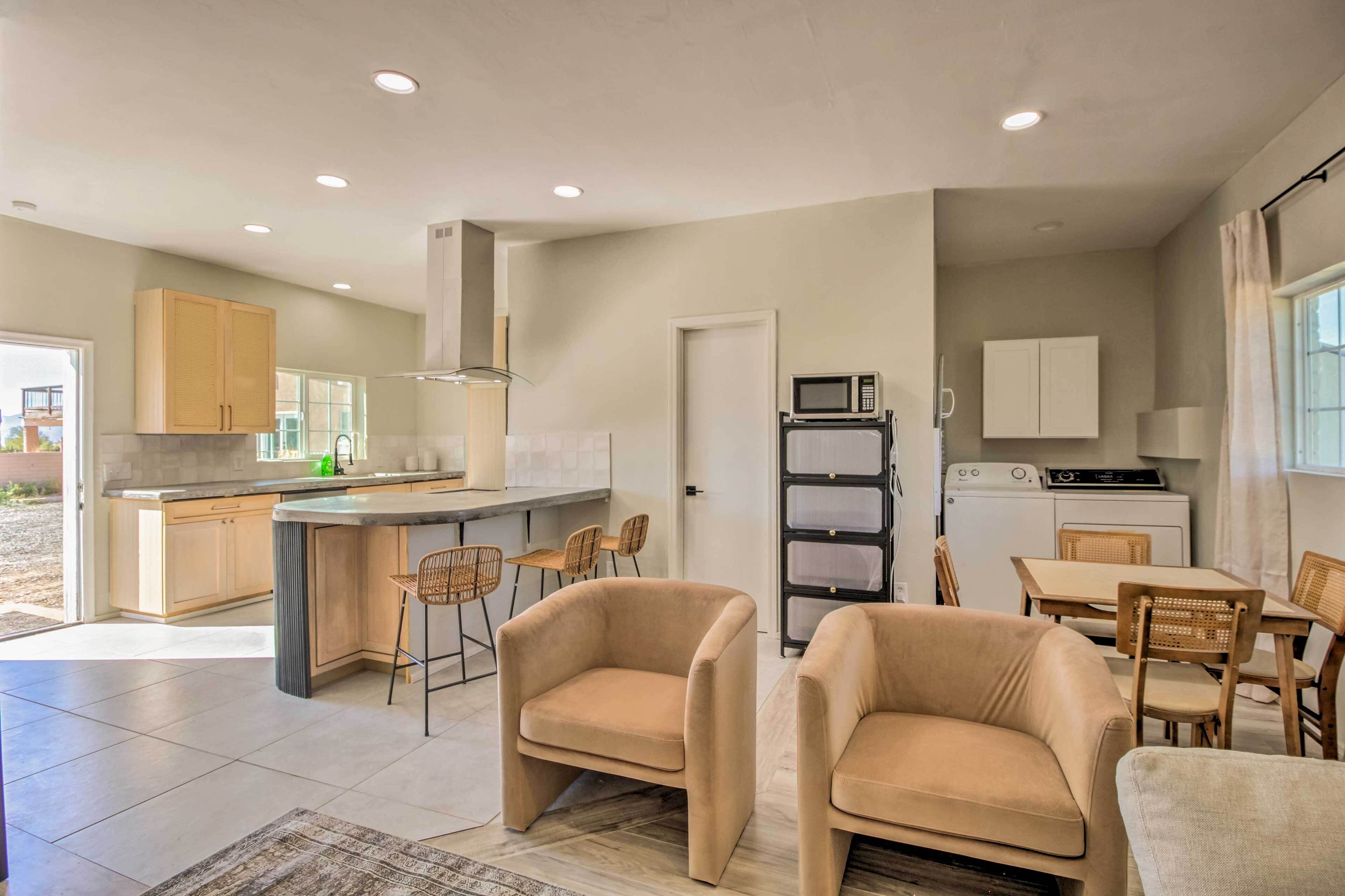 Cozy Tucson Guesthouse: Fire Pit + Mtn Views!