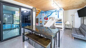 Basic-Zimmer, 1 Schlafzimmer (haneulbichkijeuBdong pulbilla) | 1 Schlafzimmer, kostenloses WLAN