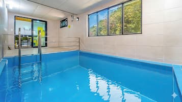 Basic Room, 1 Bedroom (hiltopiaAdong pulbilla) | 1 bedroom, free WiFi