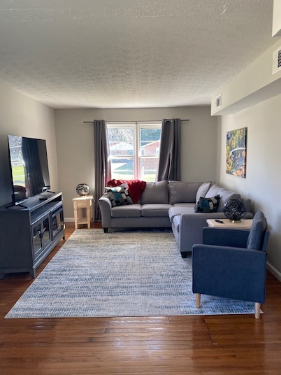 Near great hiking trails and the friendly amenities of downtown Travelers Rest  