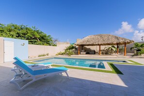House (4 Bedrooms) | Property amenity