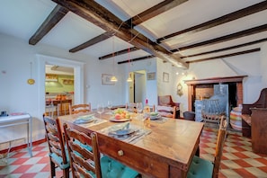 Standard House, Multiple Bedrooms, 2 Bathrooms, Mountainside (Casa Dell'Antonio) | Dining - Casa Dell'antonio (Aranno)