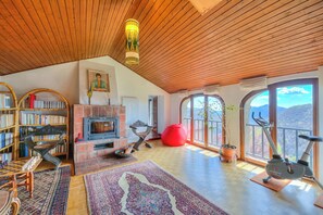 Rumah Standar, beberapa kamar, 2 kamar mandi, tepi gunung (Casa Dell'Antonio) | Interior