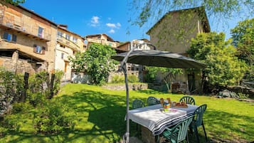 Standard House, Multiple Bedrooms, 2 Bathrooms, Mountainside (Casa Dell'Antonio) | Outdoor dining