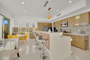 Villa | Private kitchen | Fridge, microwave, oven, stovetop - Breathtaking Luxury Villa Architectural Jewel (Palm Springs)