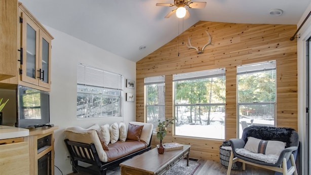 Cabin (Minimalist Hideaway) | Exterior - Minimalist Hideaway (Packwood)