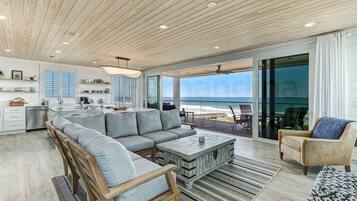 House, 3 Bedrooms | Living area