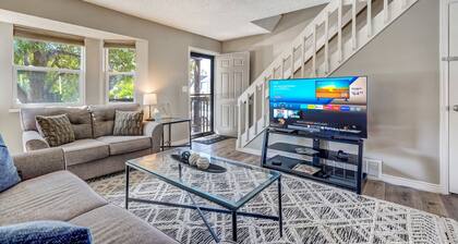 Denmark Landing! Executive Oasis King Townhome