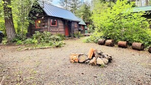 Exterior - Ohana Cabin (Packwood)