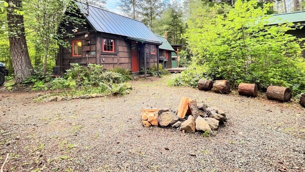 Exterior - Ohana Cabin (Packwood)