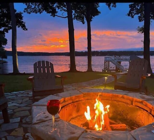 Wake N Lake by Carolina Getaway- Lakefront w/ Dock, Hot Tub, Views, & Large Yard