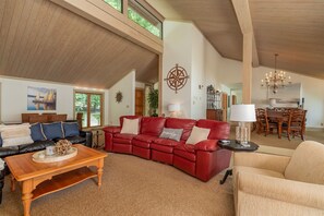 Flat-screen TV, fireplace