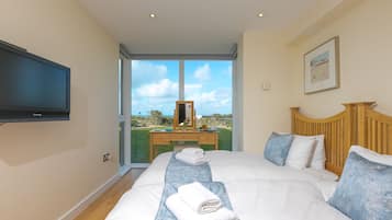 2 bedrooms, individually decorated, individually furnished, free WiFi