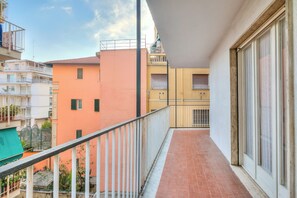 Standard Apartment, 2 Bedrooms (Casa Letizia few min from sea) | Balcony