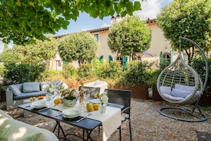 House - Maria Farmhouse Apartment in Wine Resort in Lucca (Lucca)