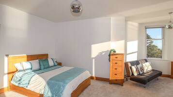 3 Schlafzimmer, individuell dekoriert, individuell eingerichtet