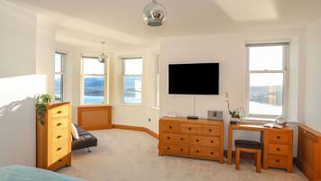 3 bedrooms, individually decorated, individually furnished, free WiFi