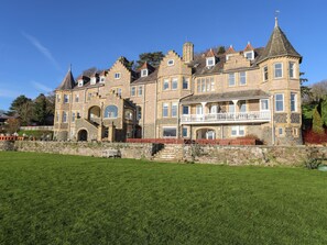 Exterior - Bryn Mel Manor Straits View (Menai Bridge)