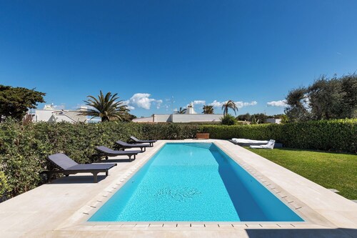 2324 Villa Milhouse by Perle di Puglia