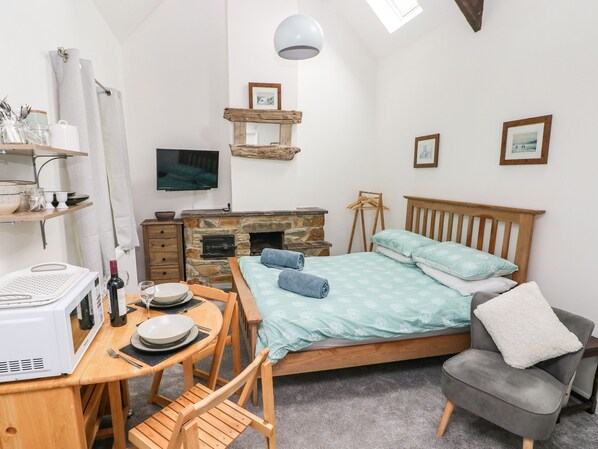 Cottage | 1 bedroom, individually decorated, individually furnished, free WiFi