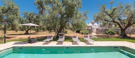 Piscina stagionale all'aperto