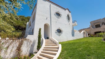 Esterni