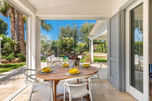 2950 Villa Acquamarina by Perle di Puglia