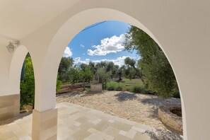 Villa | Blick auf den Garten