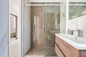 Villa | Bathroom - 3088 Villa Alceste by Perle di Puglia (San Vito dei Normanni)