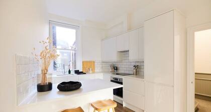 The Fulham Escape - Alluring 5BDR Flat
