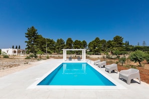 Piscine extérieure (ouverte en saison)