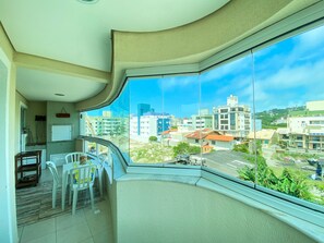 Terrace/patio - 919 - Apartamento 3 quartos s uma suíte (Bombinhas)