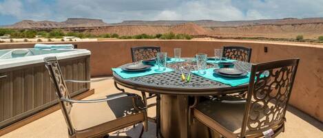 Outdoor dining